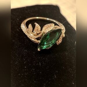 1pc Ring Sterling Silver 925.Emerald Green stone and Cubic Zirconia. Hupoallerge